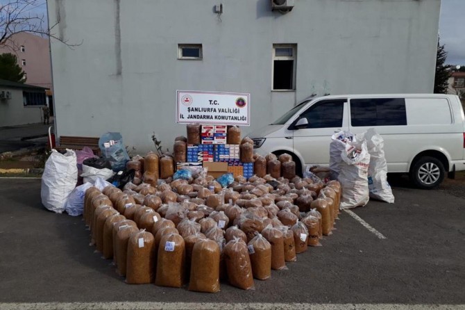 Viranşehir'de kaçakçılık operasyonunda 4 şüpheli yakalandı