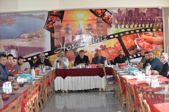 Bitlisli gazeteciler bir araya geldi