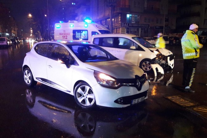 Batman'da yağış kazaya neden oldu