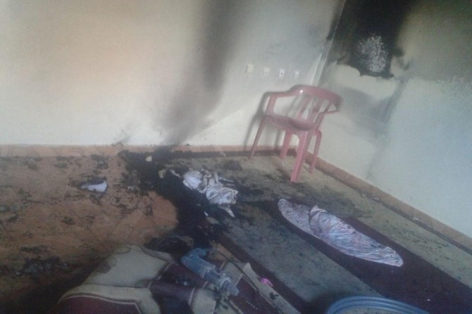 Elektrik lambasından çıkan yangın korkuttu