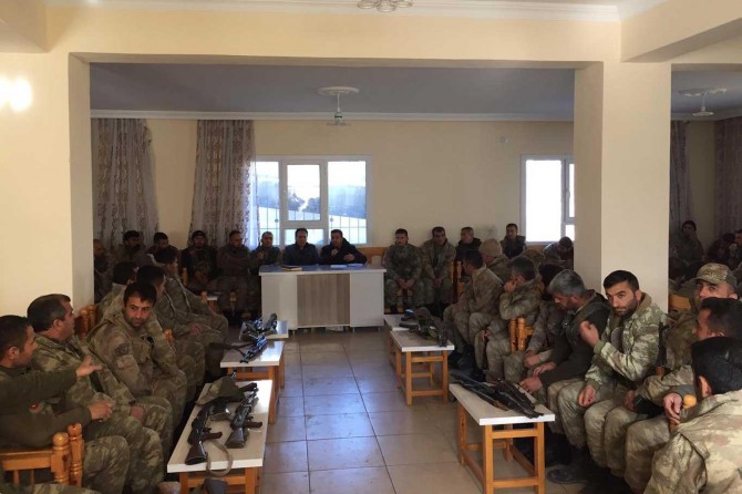 Jandarma ve köy korucuları "kara avcılığı" konusunda bilgilendirildi