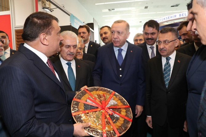 Cumhurbaşkanı Erdoğan Malatya standını gezdi