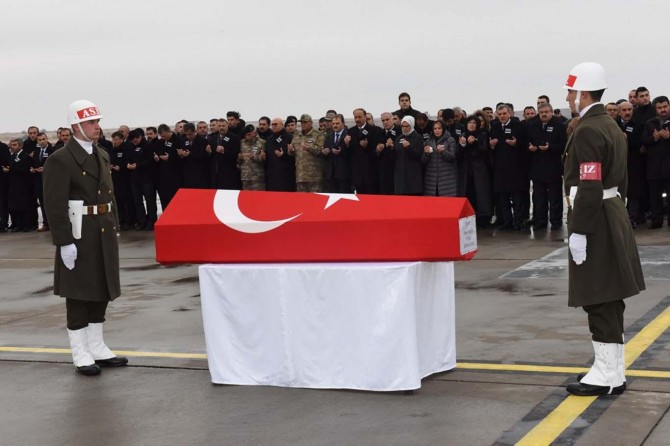 Tel Abyad’da hayatını kaybeden askerler memleketlerine uğurlandı