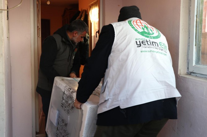 Avrupa Yetim Eli'nden Balkanlarda beyaz eşya yardımı