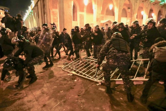 Lübnan’da çatışmalar: 250 yaralı