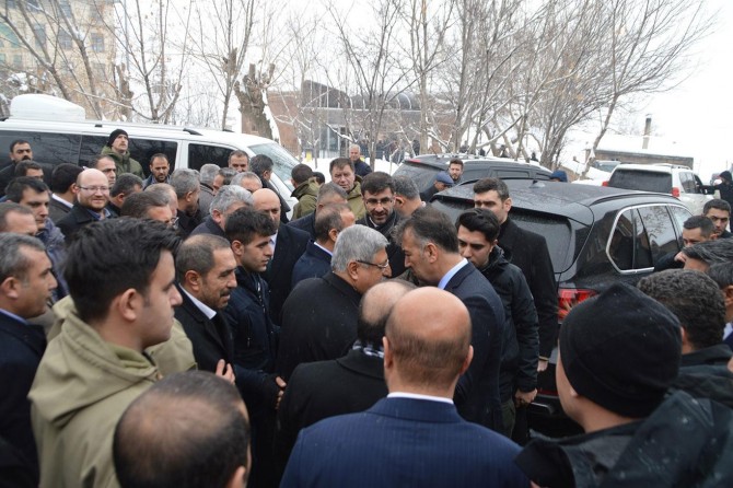 Bitlis Valisi Oktay Çağatay Şeyh Abdülkerim Çevik'in taziyesine katıldı