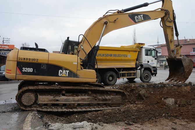 Sanayi Sitesi girişinde genişletme çalışması başlatıldı