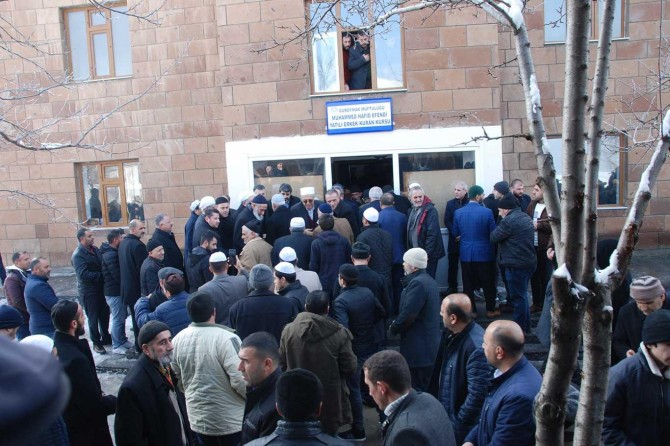 İki insan arasında sulh yaparken şehit oldu