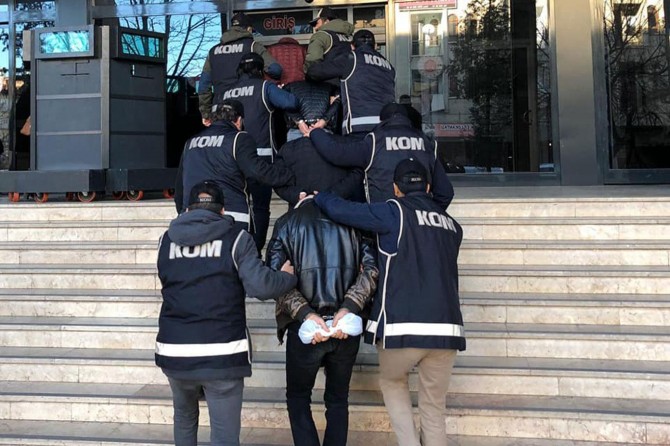 Malatya'da tefeci operasyonunda 4 kişi gözaltına alındı