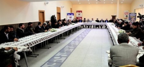 Koalisyon, başbakan seçmek için toplanıyor