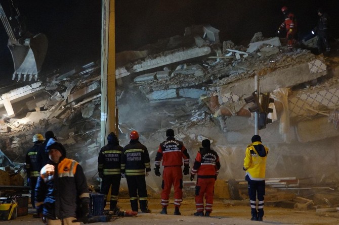 Deprem sonrası 97 artçı sarsıntı meydana geldi