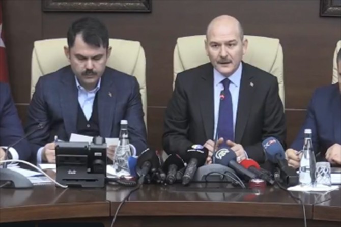 Üç Bakan Elazığ'daki depremle ilgili son bilgileri paylaştı