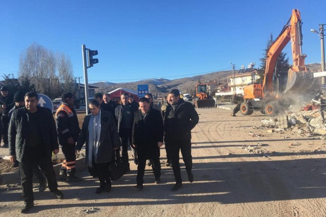 Bağlar Belediye Başkanı Beyoğlu deprem bölgesine gitti