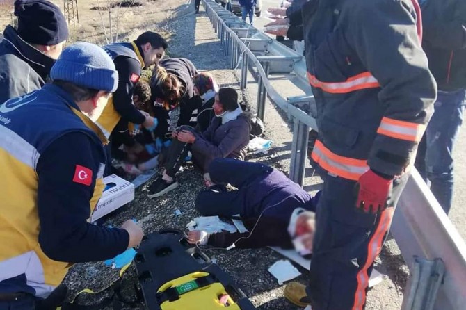 Kale’de trafik kazası: 7 yaralı