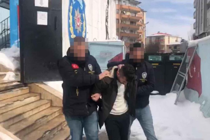 Van'da bir kişi 150 lira için arkadaşını öldürdü