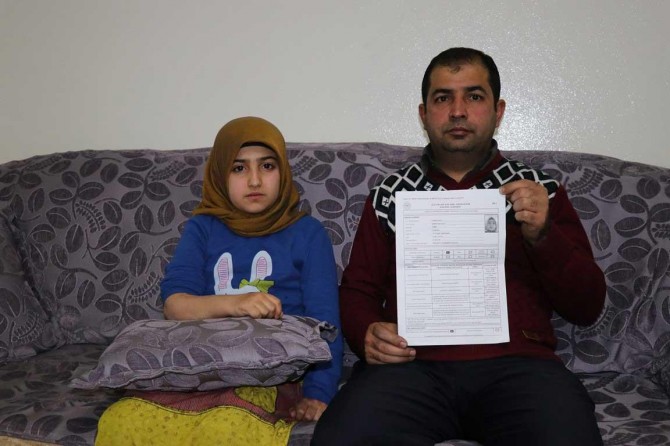 Doğumda kızlarının kolu sakat kalan ailenin 11 yıllık hukuk mücadelesi sürüyor