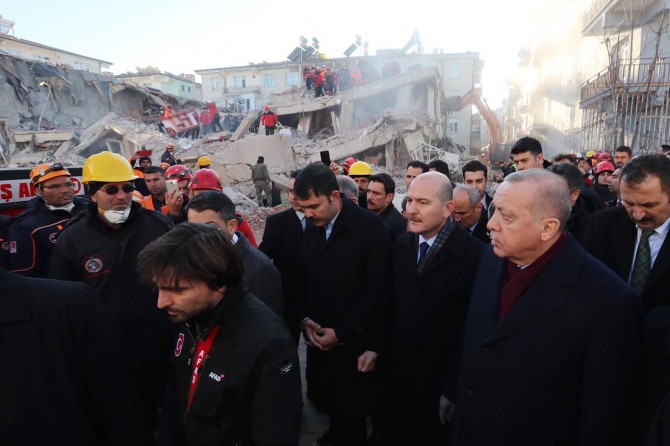 Cumhurbaşkanı Erdoğan, Elâzığ'a destek olan hayırseverlere teşekkür etti