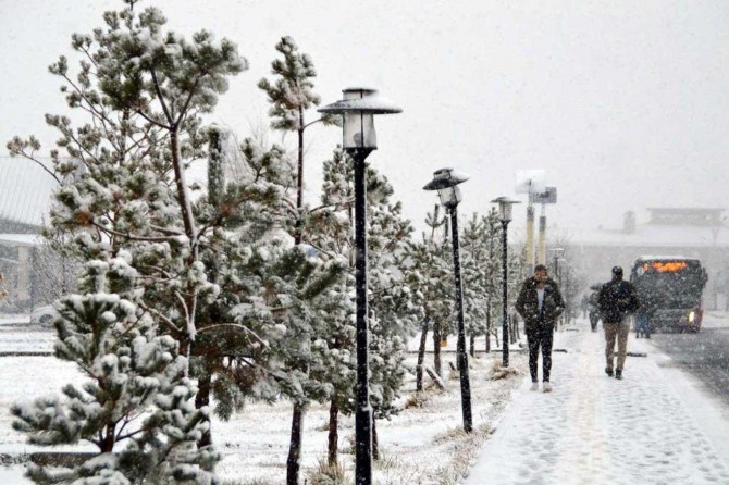 Meteorolojiden deprem bölgesi ve bazı iller için kar uyarısı