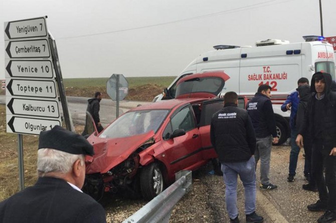 Adıyaman'da 2 otomobilin çarpıştığı kazada bir kişi hayatını kaybetti