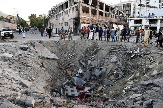 Amerîkayê îşxalker li Efxanistanê sîwîlan bombebaran kir: Herî kêm 12 sîwîl canê xwe ji de