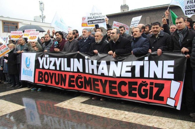 Hamas yetkililerinden Zakkut: Bütün Müslümanlar anlaşmayı kabul etmediğini ilan etmeli