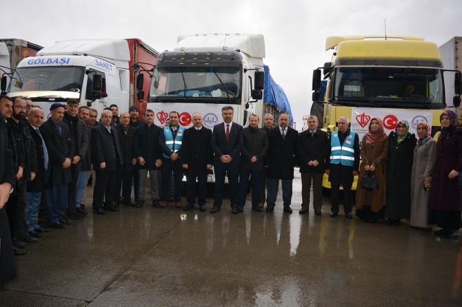 Batman'dan İdlib'e 5 TIR'lık yardım gönderildi