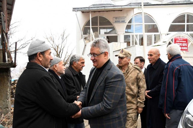 Adıyaman Valisi'nden Gergerli depremzedelere ziyaret