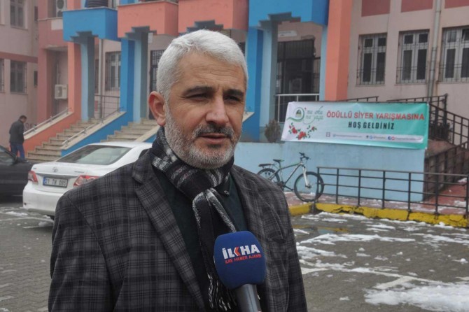 Bir çıkış yolu arıyorsak bunun tek adresi Peygamber Efendimizin siretidir