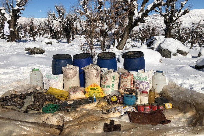 ​Batman'da PKK'ye ait patlayıcı yapımında kullanılan malzeme ele geçirildi