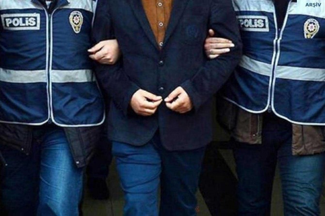 İzmir merkezli 4 ilde FETÖ'nün esnaf ve işadamları yapılanmasına operasyon