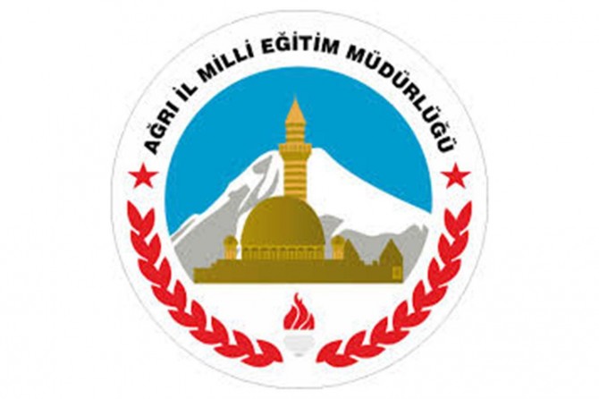 Ağrı'da yoğun kar nedeniyle eğitime bir gün ara verildi