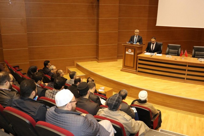 ​ Gaziantep'te "Suriye'deki Güvenli Bölgelerde Dini Hayat Çalıştayı" düzenlendi