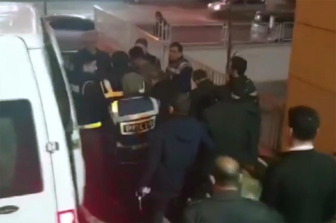 Gaziantep'te başkalarının yerine ehliyet sınavına giren 11 kişi yakalandı