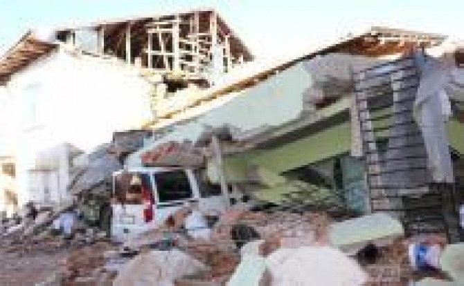 Li 3 navçeyên Malatyayê ji ber erdhejê mekteb ji bo hefîtyekê hatin tatîlkirin