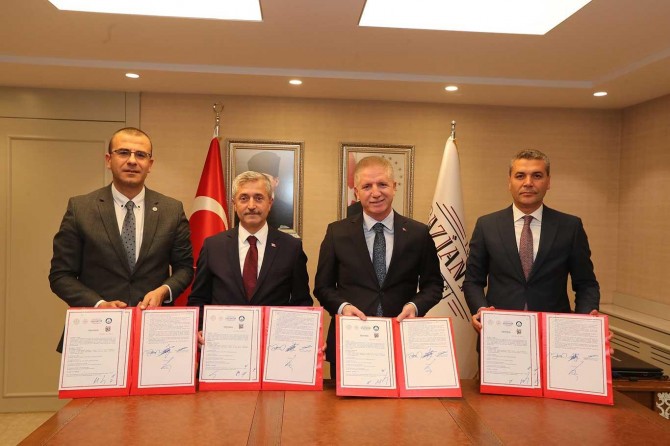 ​Şahinbey Belediyesinden eğitim ve spora 250 milyonluk destek