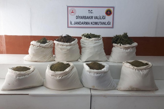 Diyarbakır'da PKK operasyonunda 151 kilogram esrar ele geçirildi