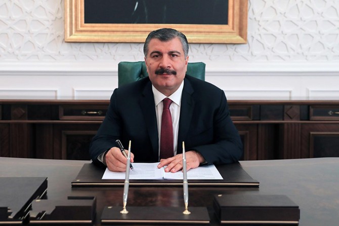 Sağlık Bakanı Koca: Corona virüs testlerini 90 dakikaya kadar düşürdük