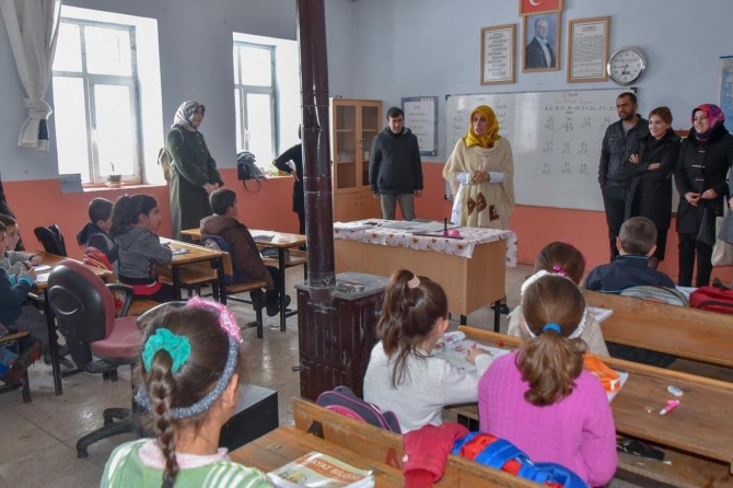 Van İpekyolu Belediyesi, sağlık eğitimi ve tarama hizmetleri başlattı