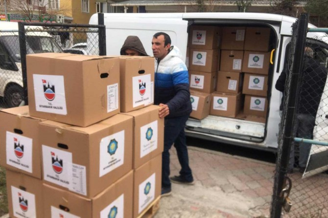 Diyarbakır Büyükşehir Belediyesinden Elâzığ'daki depremzedelere gıda yardımı
