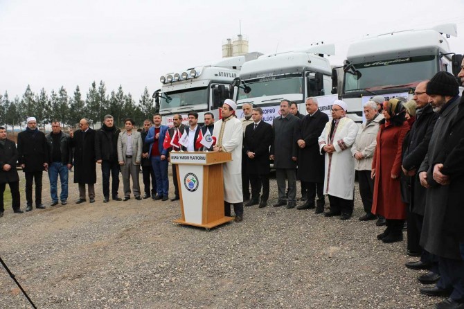 Şanlıurfa'dan İdlib ve Elazığ'a 4 TIR yardım