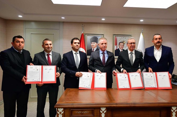 Cezaevinin kütüphaneye dönüşmesi için protokol imzalandı