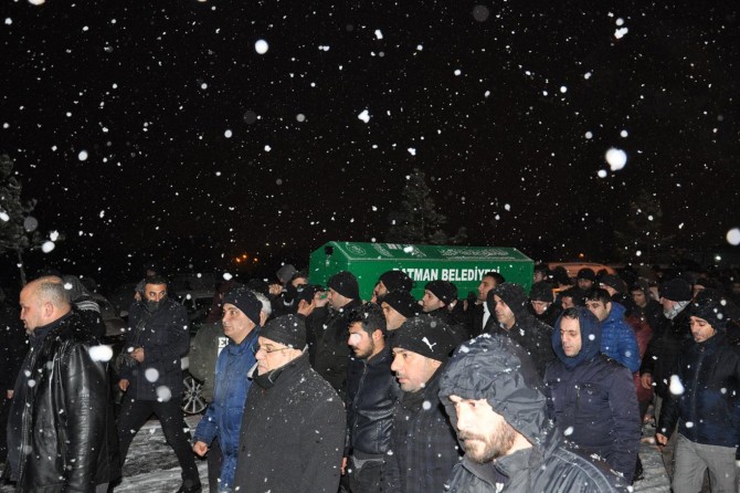 Eğitimci Murat Kılınç gözyaşları arasında defnedildi