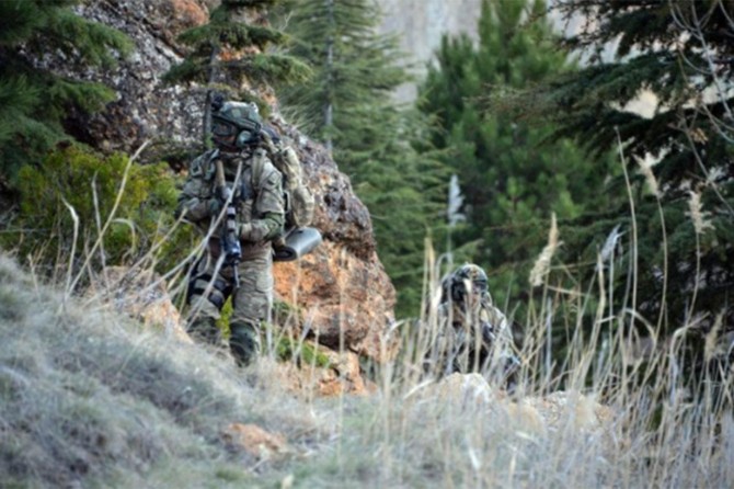 3 PKK/YPG members surrender to Turkish Security Forces