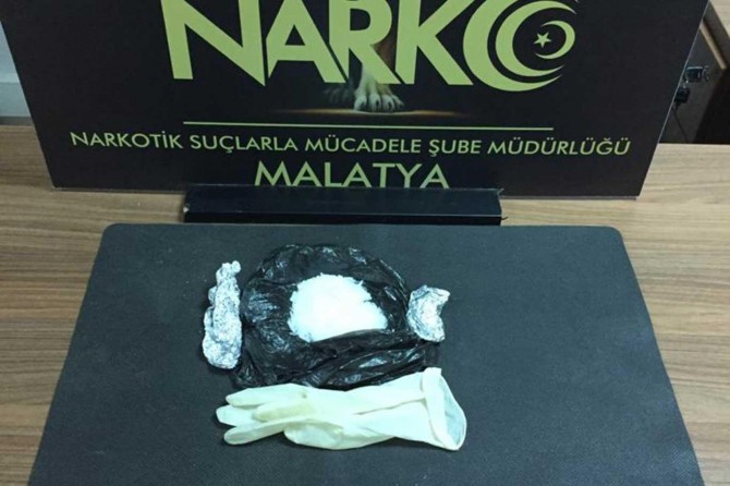 Malatya'da uyuşturucu tacirlerine operasyon: 7 gözaltı