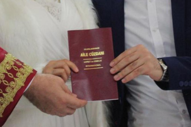 Türkiye'de son 10 yılda evlenme oranı dörtte bir düştü