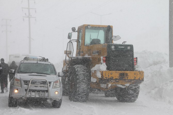 Bitlis’te 154 köy yolu ile ulaşım sağlanamıyor