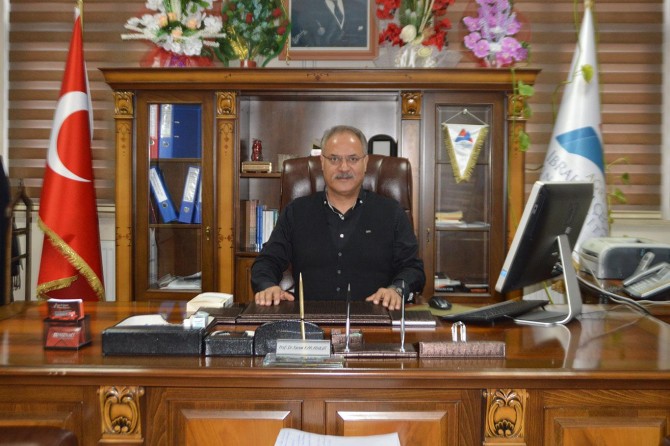 Prof. Dr. Karabulut: "Ağrı Dağı'nın tırmanışa açılması bölge ekonomisini kalkındıracaktır"