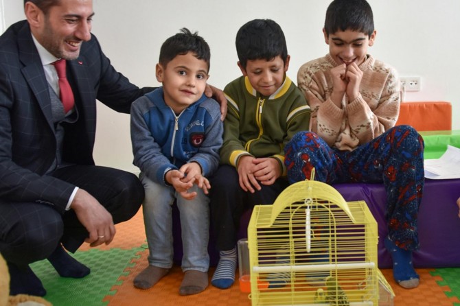 Malatya Büyükşehir Belediyesi rehabilitasyon merkezlerine muhabbet kuşu projesi başlattı