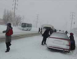 Açık Öğretim Sınavları Kar Nedeniyle Çileye Döndü Video