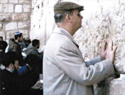 Başbuğ'a Ağlama Duvarı Resmi Soruldu